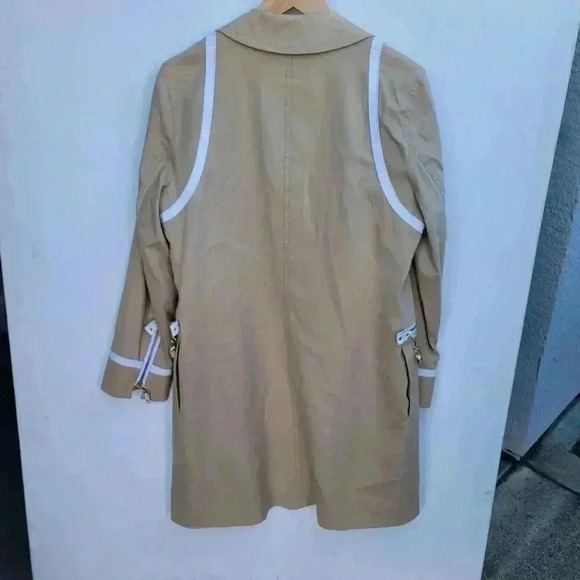 WORTH Beige CANVAS/WHITE LEATHER TRIM WALKING COAT 12 - Picture 2 of 10